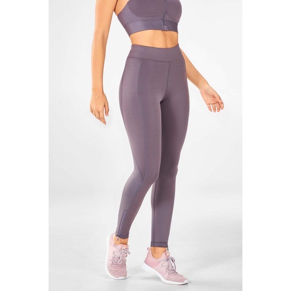 Fabletics High-Waisted UltraCool Spin Pant Legging - Picture 3 of 9